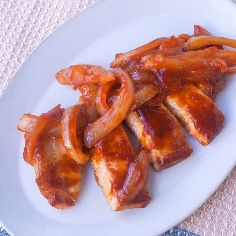 大人もハマる♪厚揚げと玉ねぎの焼きケチャップ炒め