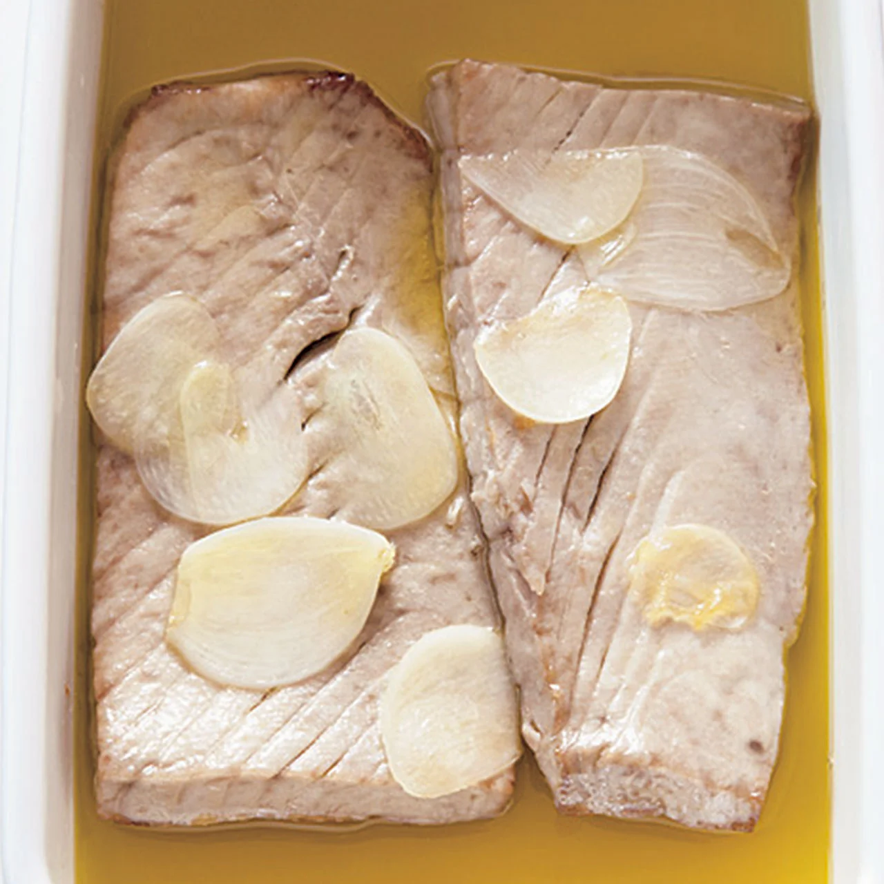 自家製ツナのレシピ。スパイスたっぷりでオイルまで美味しい！三越伊勢丹の食メディアFOODIE フーディー