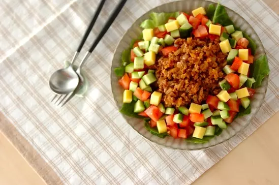 野菜たっぷり！おかずサラダレシピ特集