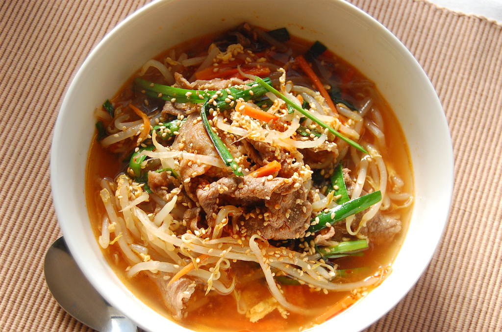 リュウジ『焼肉屋さんの牛骨スープ好きすぎて 』 10分レシピ開発！「焼肉屋さんのコムタンスープ」に挑戦『あたらしい日日』こんな時代のニューノーマルな暮らし方。食と農、生活情報をお届けします