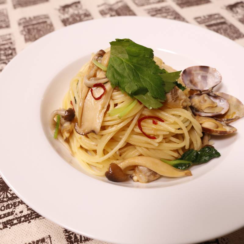麺つゆで簡単！アサリとほうれん草の和風パスタ