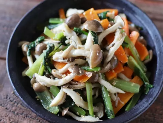 ☆小松菜人参しめじナムル風☆ レシピ・作り方 by ティア＆アスラン - 楽天レシピ