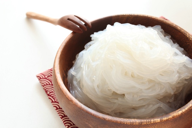 冷凍しらたきの焼きそば風