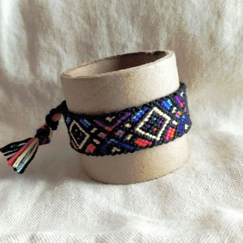 ハンドメイドミサンガ 太め8 - メルカリ