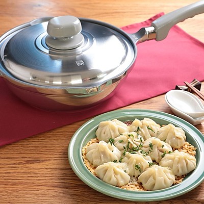 ホットプレートで焼き小籠包