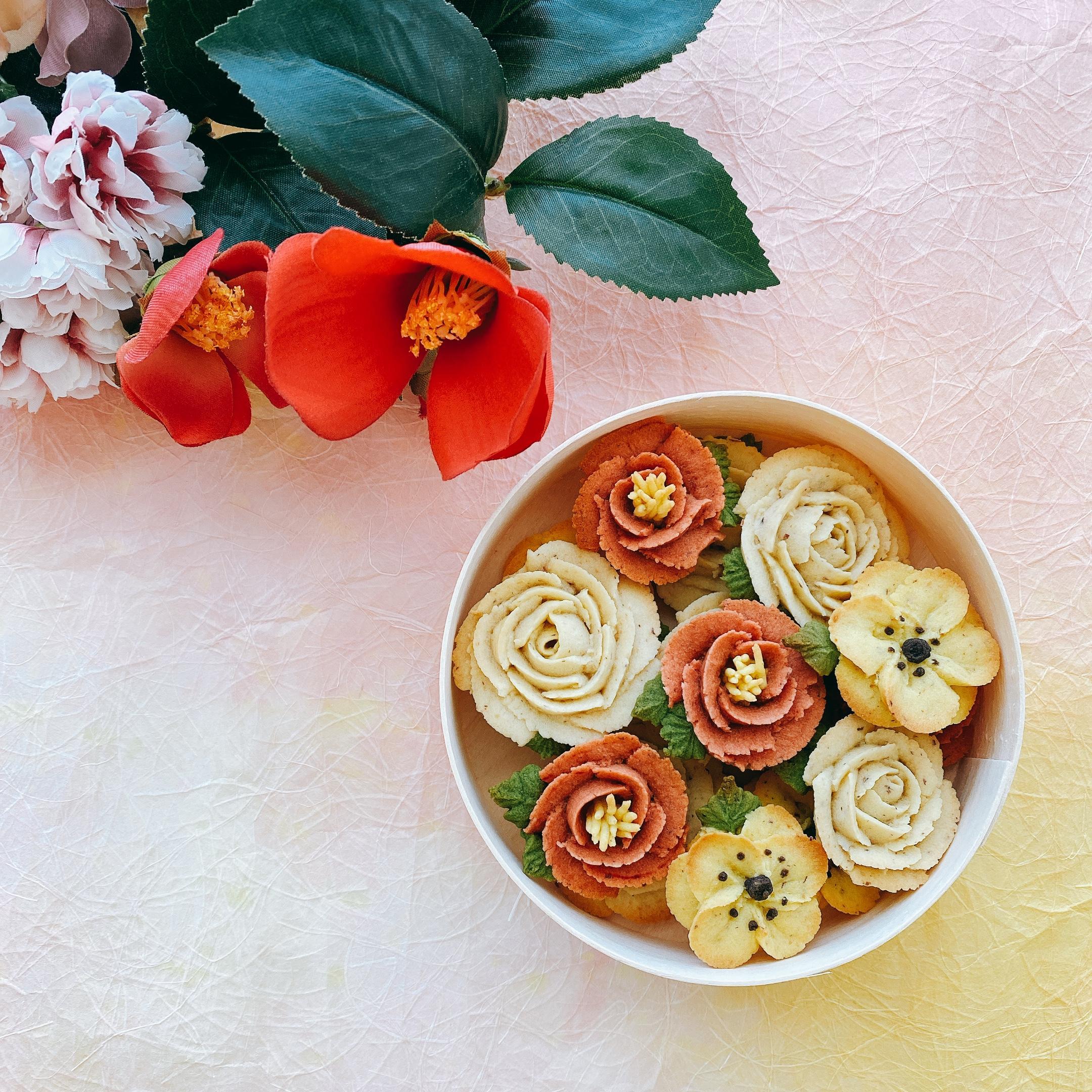 ふるさと納税 あんフラワークッキー 全部バラ 20個入り 食べられるお花！あんこのお花！風呂敷ラッピング 和菓子_DC-004 DC-002_ あんフラワークッキー 全部バラ 15個入り 食べられるお花！あんこのお花！風呂敷ラッピング 和菓子 ふるさと納税 あんこで華やぐお