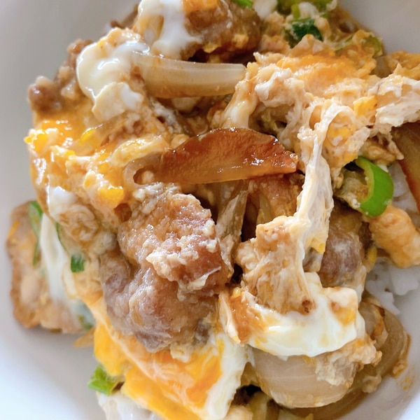 から揚げ卵とじ丼ひよこ食堂