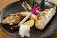 養殖のカンパチを刺身、漬け、塩焼き、しゃぶしゃぶで食べてみました