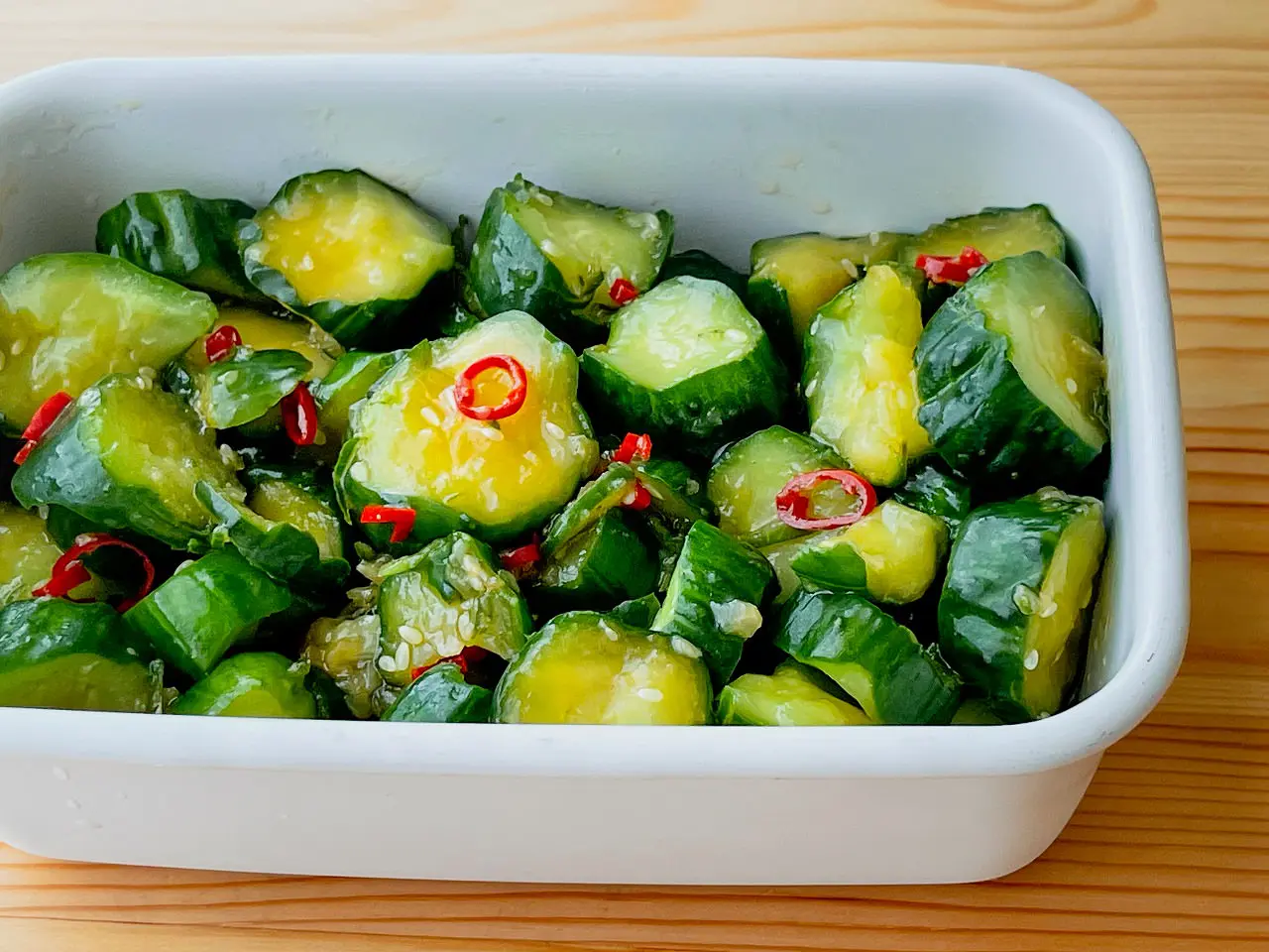 ポリ袋で簡単！やみつきピリ辛ラー油たたききゅうり 作り置き