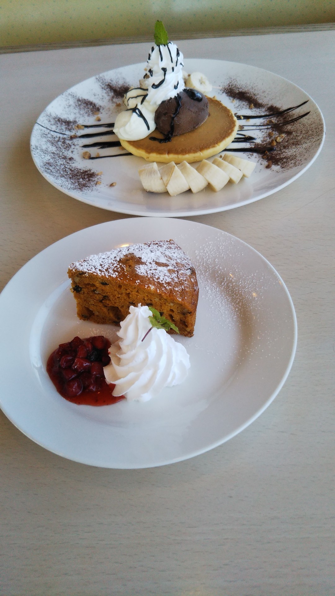 ジョナサン スイーツ大リニューアル～渋皮栗とりんごの秋限定スイーツも登場～株式会社すかいらーくホールディングスのプレスリリース