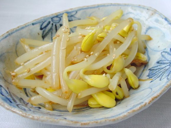 豆もやしとニラの和え物