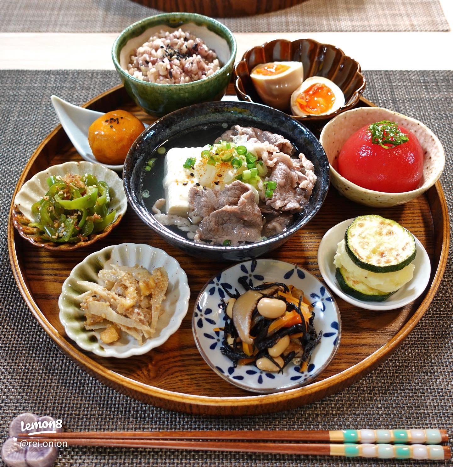 献立いろいろつゆで！絶品肉うどん