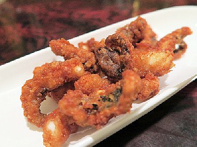 ちょっとの「勇気」で最高の夜になるよ！刺身うますぎの「居酒屋たき」へ！ 紋別市裸電球ぶら下げて