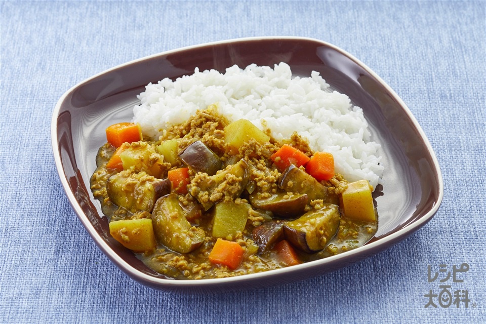 炊飯器ドライカレーの献立 副菜 ：キャベツ・ハム・もやしのごまマヨあえ、汁物：かぼちゃととうがん・豆腐のコンソメおかずスープ 献立・メニュー 味の素パーク たべる楽しさを、もっと