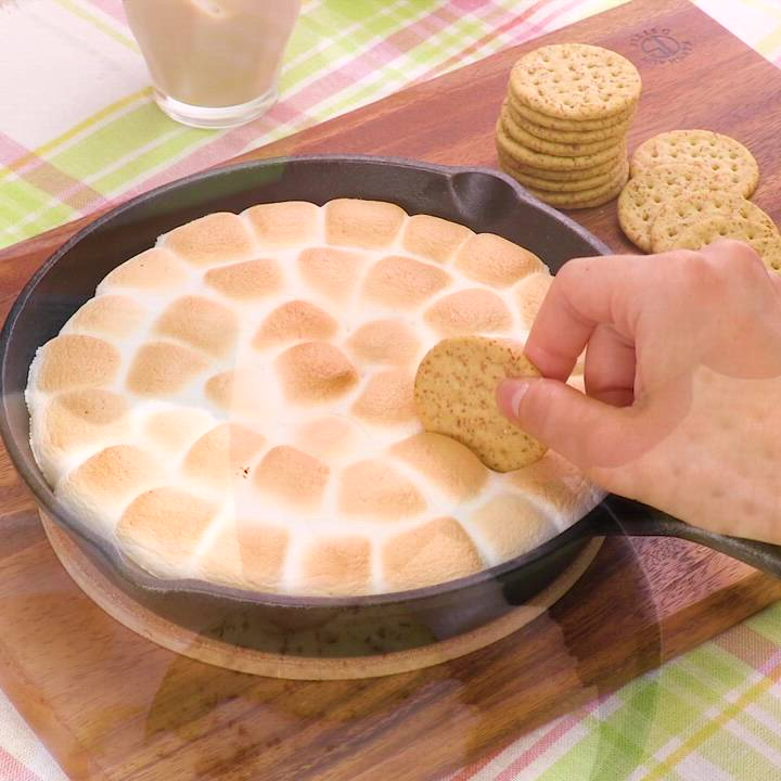 スキレットスモアを作ろう！キャンプで食べる簡単＆絶品スイーツフィールドライフ