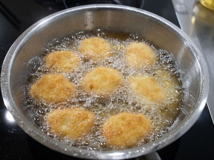 ＣＯでお弁当木綿豆腐の甘辛醤油麹焼き