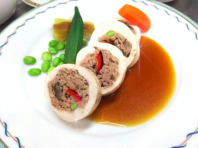 鶏胸肉のバロティーヌ