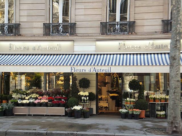 パリのお花屋さんお安いじゃない！rumi