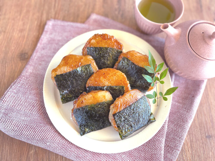 野菜がたっぷり摂れる。枝豆入りそぼろのレタス包み