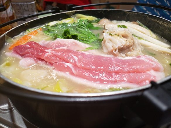 レシピ お鍋に焼売を入れたら小籠包みたいでめっちゃ美味しくて2日連続で焼売鍋→結果分かったこと : るぅのおいしいうちごはん Powered byライブドアブログ