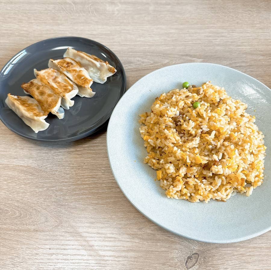 フライパンいらずのセブンイレブン冷凍餃子が値段安く旨くておすすめ - 架空自転車旅行社「ひとつな」