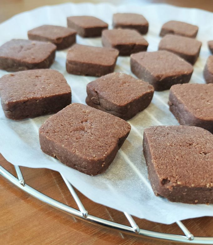 サクサク食感！ ココアの絞り出しクッキ