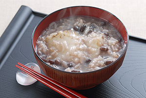もうすぐ冬至。簡単レシピ、小豆がゆで無病息災を祈る