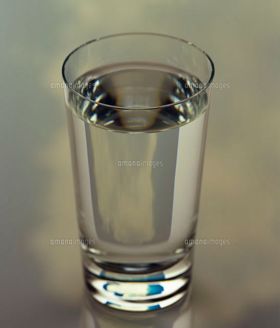 氷が入ったコップ一杯の水とイラスト素材透過、PNGフリー画像ダウンロード - Pngtree