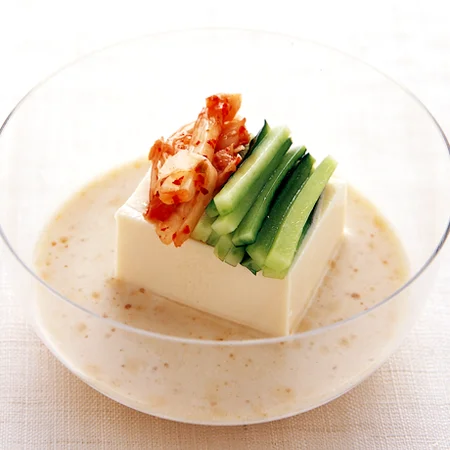 簡単おつまみ！キムチとわかめのやみつき冷奴