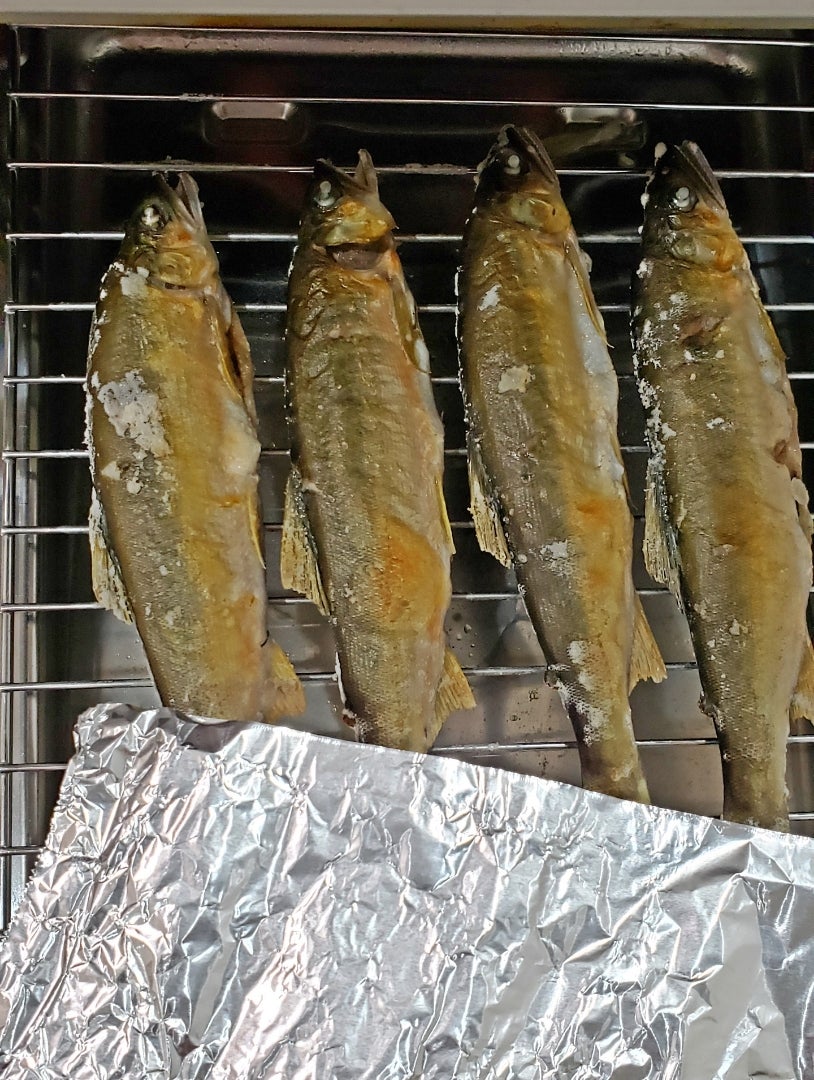 グリルが必要ない！？フライパンで干物を美味しく焼く方法富嶽はなぶさ3代目ブログ