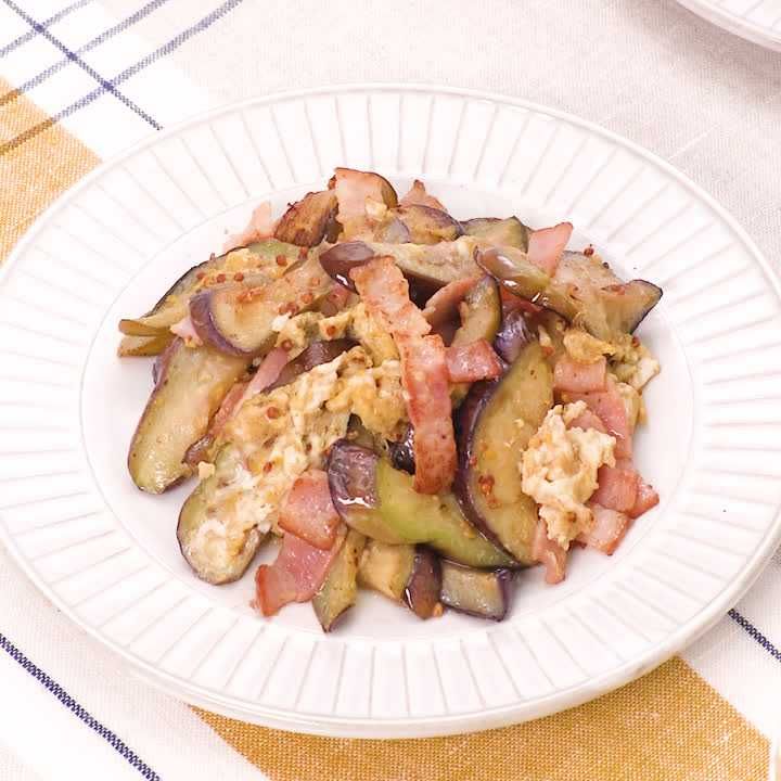 ベーコンとゴーヤとナスの和風炒め物家飲み簡単おつまみレシピ