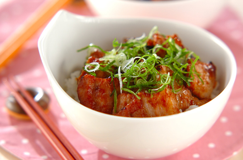 豚丼レシピ 人気１位・殿堂入り つくれぽ1000越え夕食のおかず.com