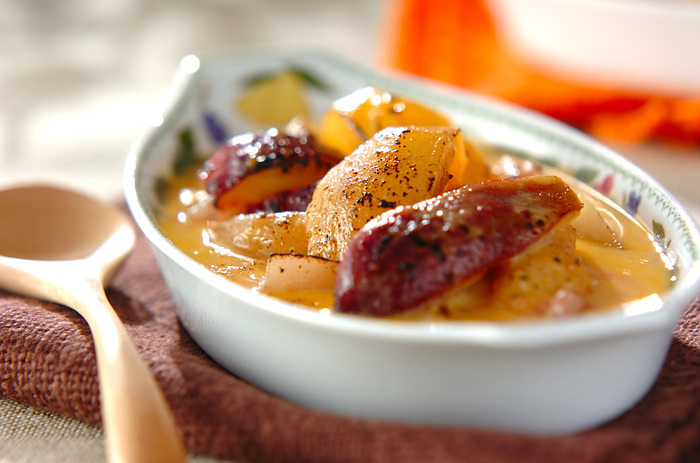 ホットビスケットとブルーベリーのデザート