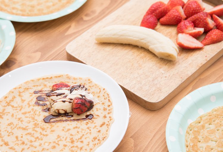 クレープとは？人気の理由と販売のメリット、仕入れできるクレープ紹介