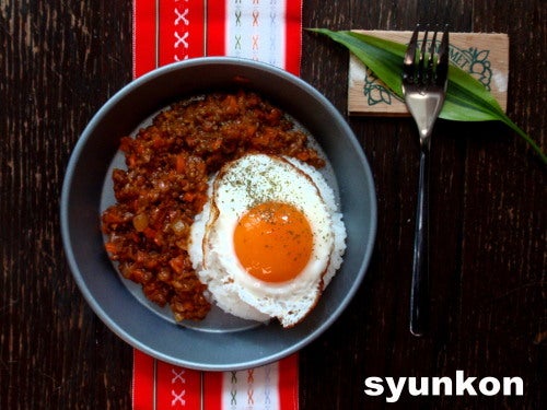 レンジでチンだけで作れる山本ゆりさんの簡単人気カレーレシピ12選 - カレーパフォーマー加藤のスパイスカレー探訪記