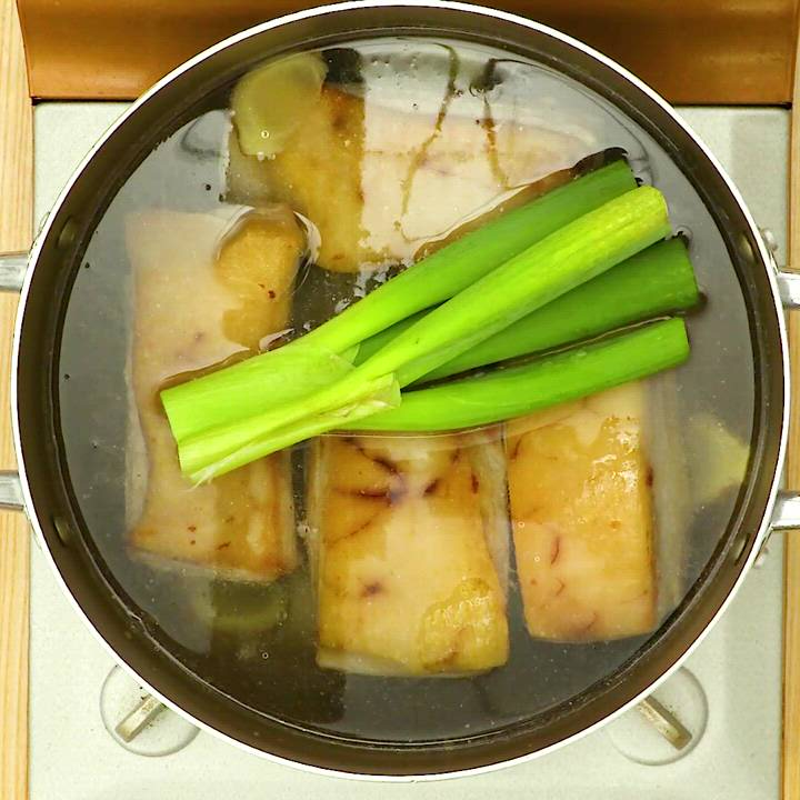 圧力鍋で短時間で簡単仕上げ♪ホロホロ崩れる『豚バラ軟骨と大根の煮込み』のレシピ・作り方 - ちょこっと学べるレシピサイト『なるほど食堂』