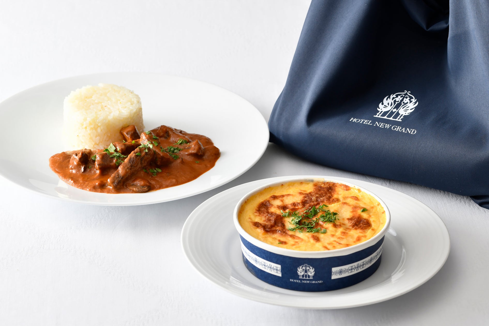 甲斐まり恵が教える！ 火を使わずにつくれる簡単夜食レシピ『カレードリア』 │ ヒトサラマガジン