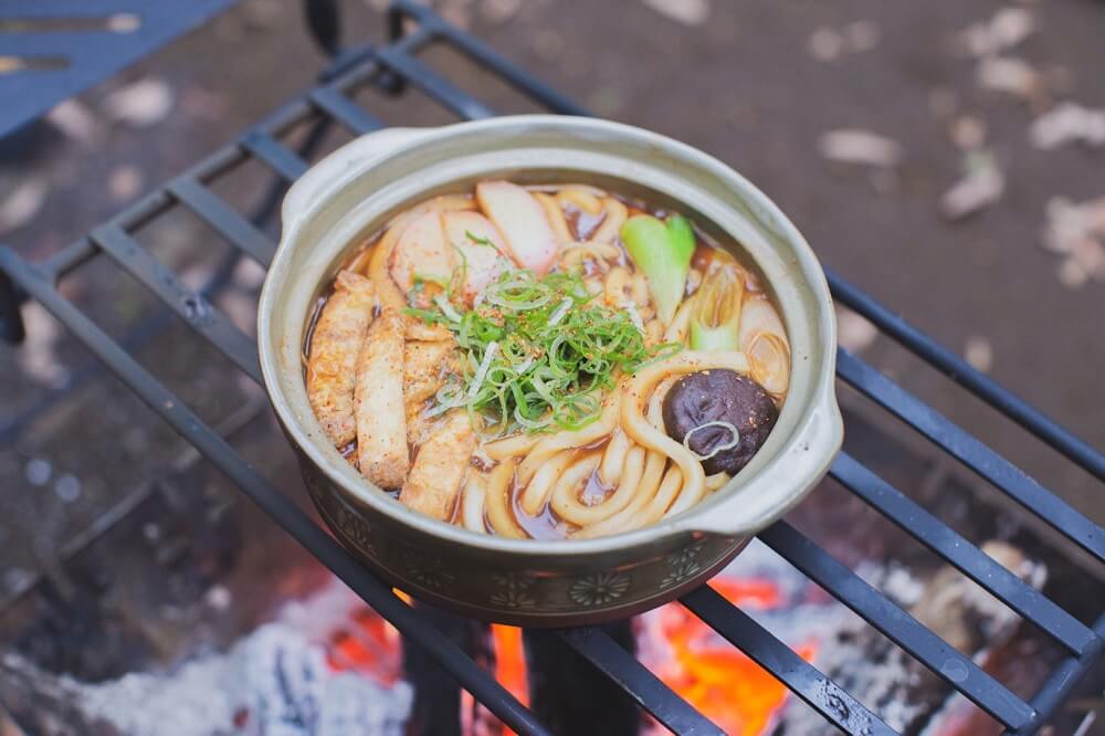 キャンプの冬鍋は最高！暖かい料理で寒さをしのごう - あおぞらごはん