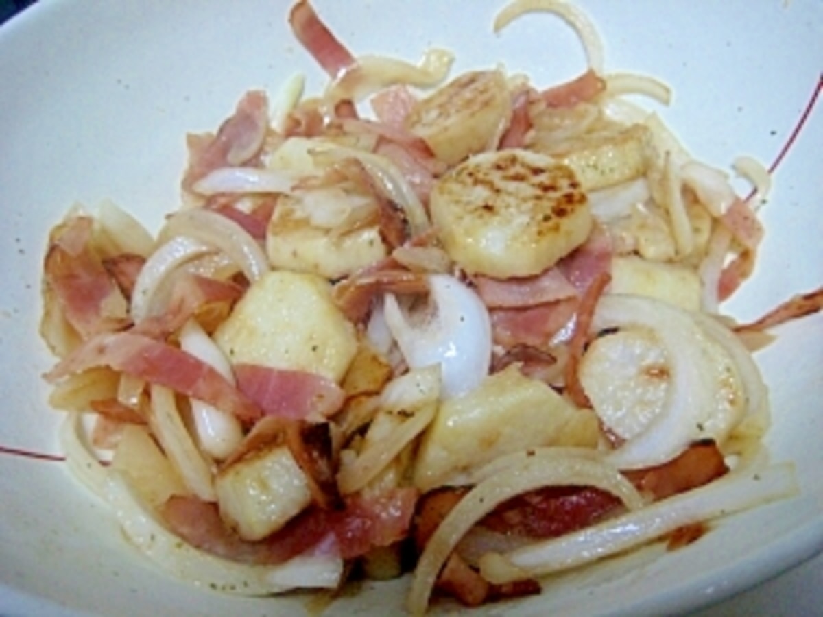 粒マスタードがピリッ！里芋とベーコンのホットサラダはじめちょろちょろ