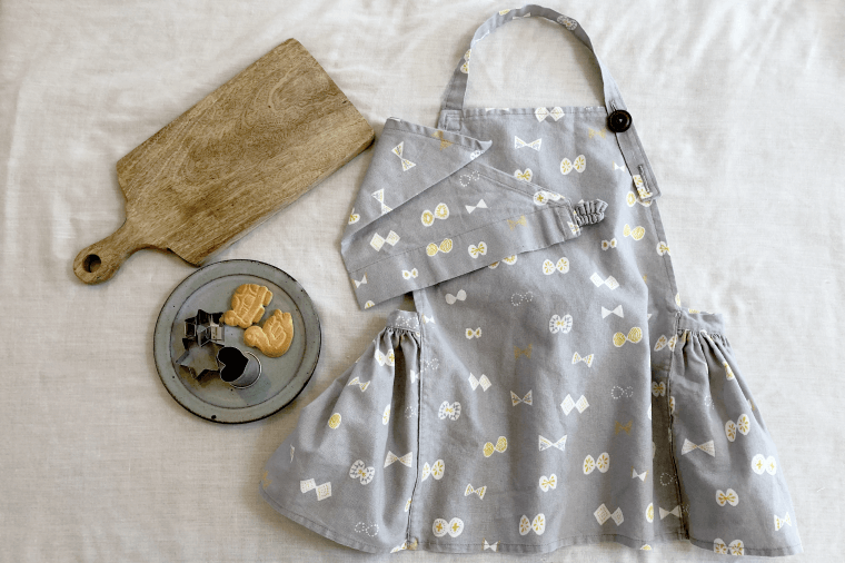 簡単なエプロンの作り方 - ぎんがむちっく 手作り子ども服や可愛い小物たち