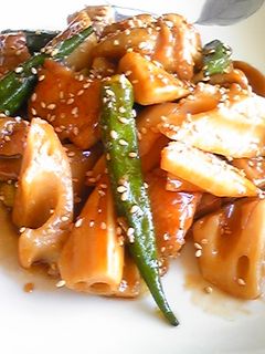 豚だんごとれんこんの甘辛煮