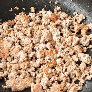 ししとうと豚肉の味噌炒め