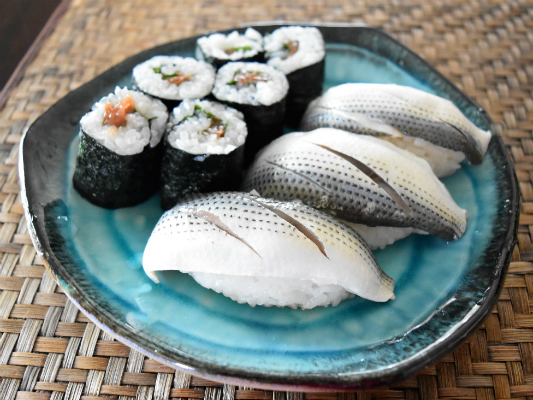 ゆず香る コハダの甘酢じめ