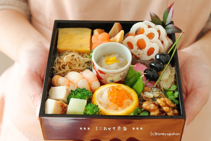 おせち料理に飾り・小物を使って、目指せワンランクアップ♩おせち料理ブログオージーフーズとっておきや