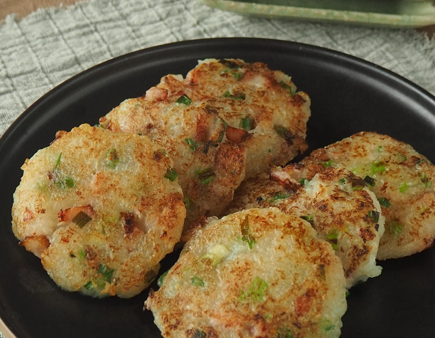 大根が苦い原因と対策は？煮物の苦味を消すリメイク方法はコレだ！食べいろナビ野菜・果物の情報・野菜宅配・季節の食べ物