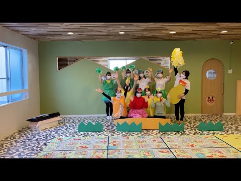 やさいのパーティーおおさわぎ、やさいのクリスマスおおさわぎ 2点セット - メルカリ