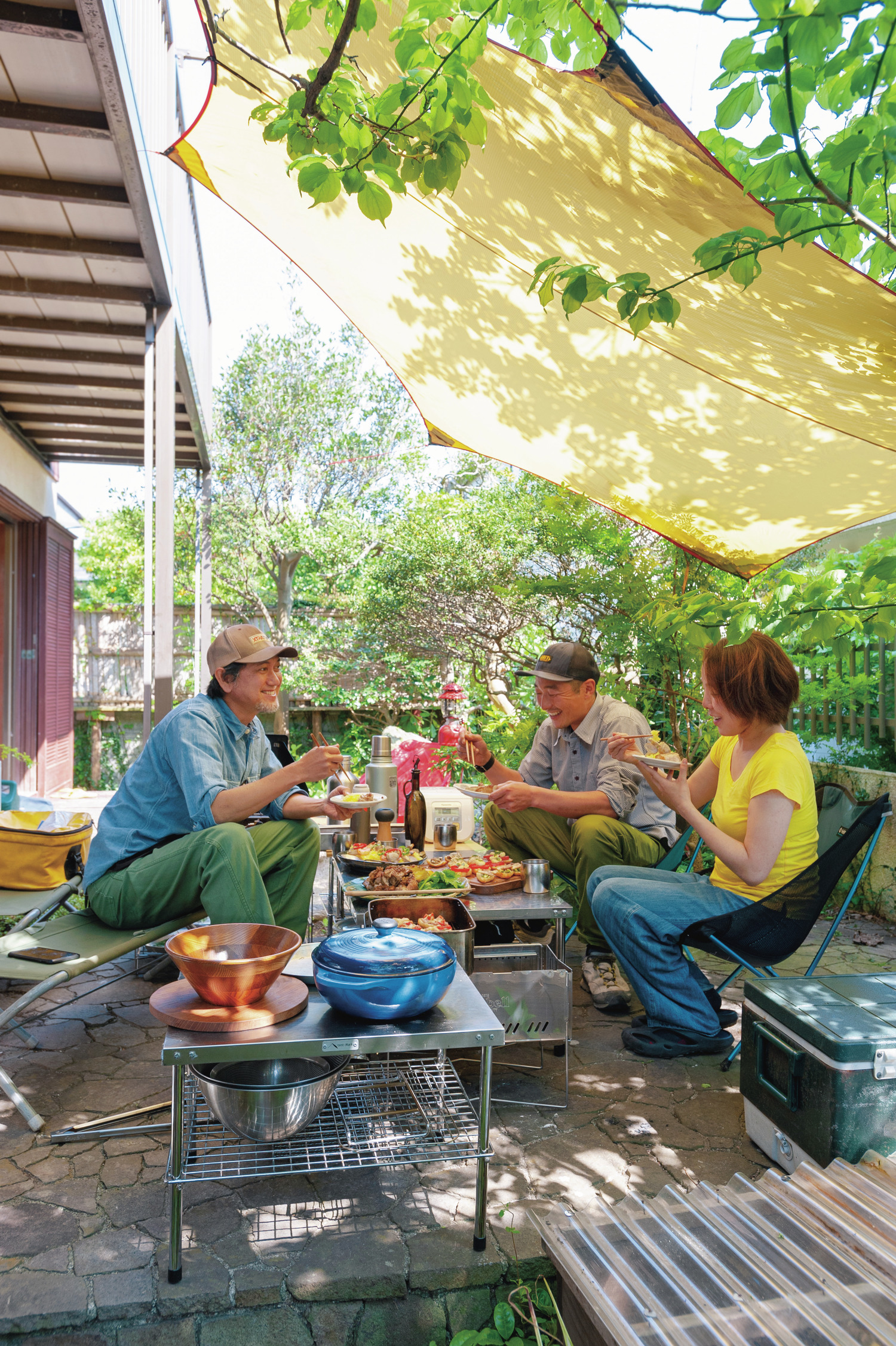 100均で庭ンピング！セリアで売ってる本格キャンプグッズ「ステンレスマグカップ」を使ってみたMADURO ONLINE マデュロオンライン