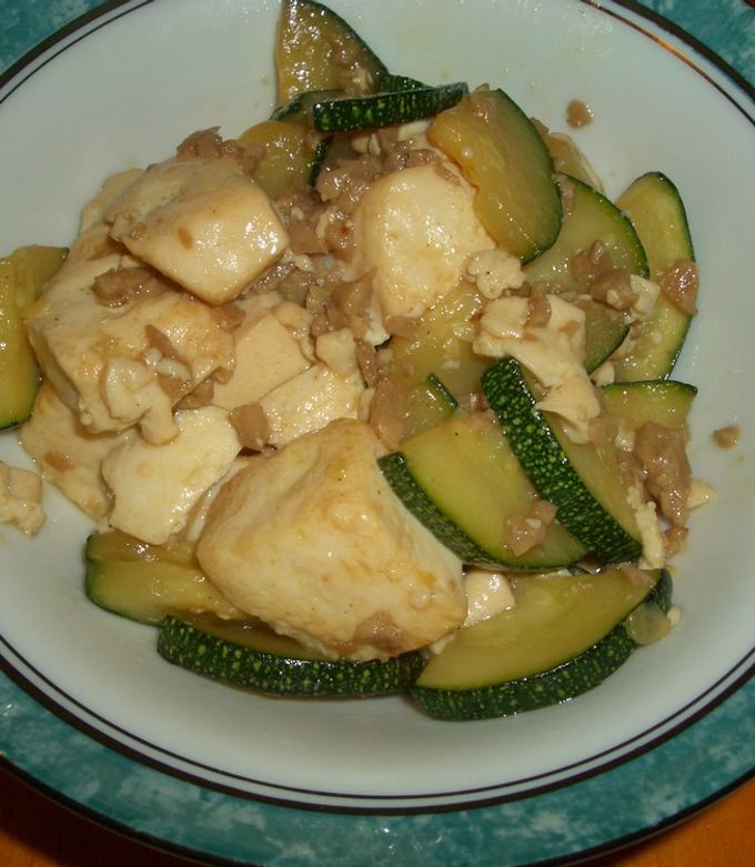 鶏ひき肉とズッキーニの甘みそ炒めだいどこログ 生協パルシステムのレシピサイト