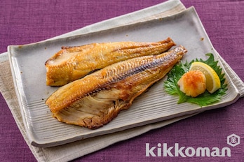 フライパンとクッキングシートでほくほくほっけ♡