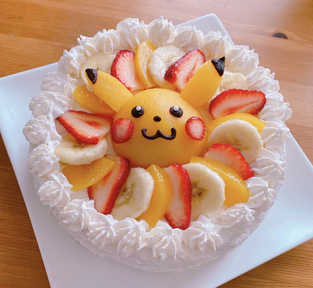 ピンクのドリップケーキ